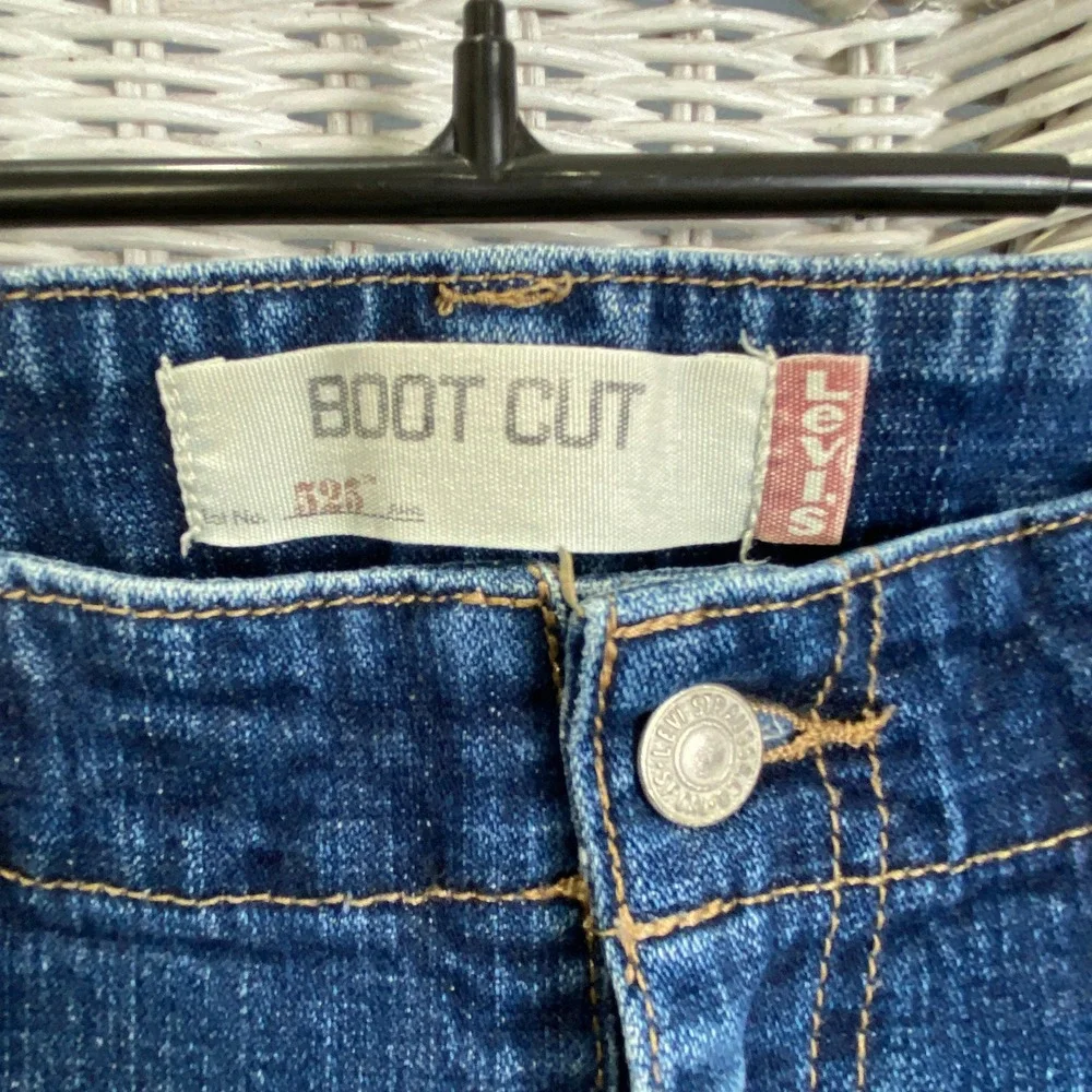 Levi's 525 Bootcut Jeans Women's 12M Medium Wash Stretch Denim‎